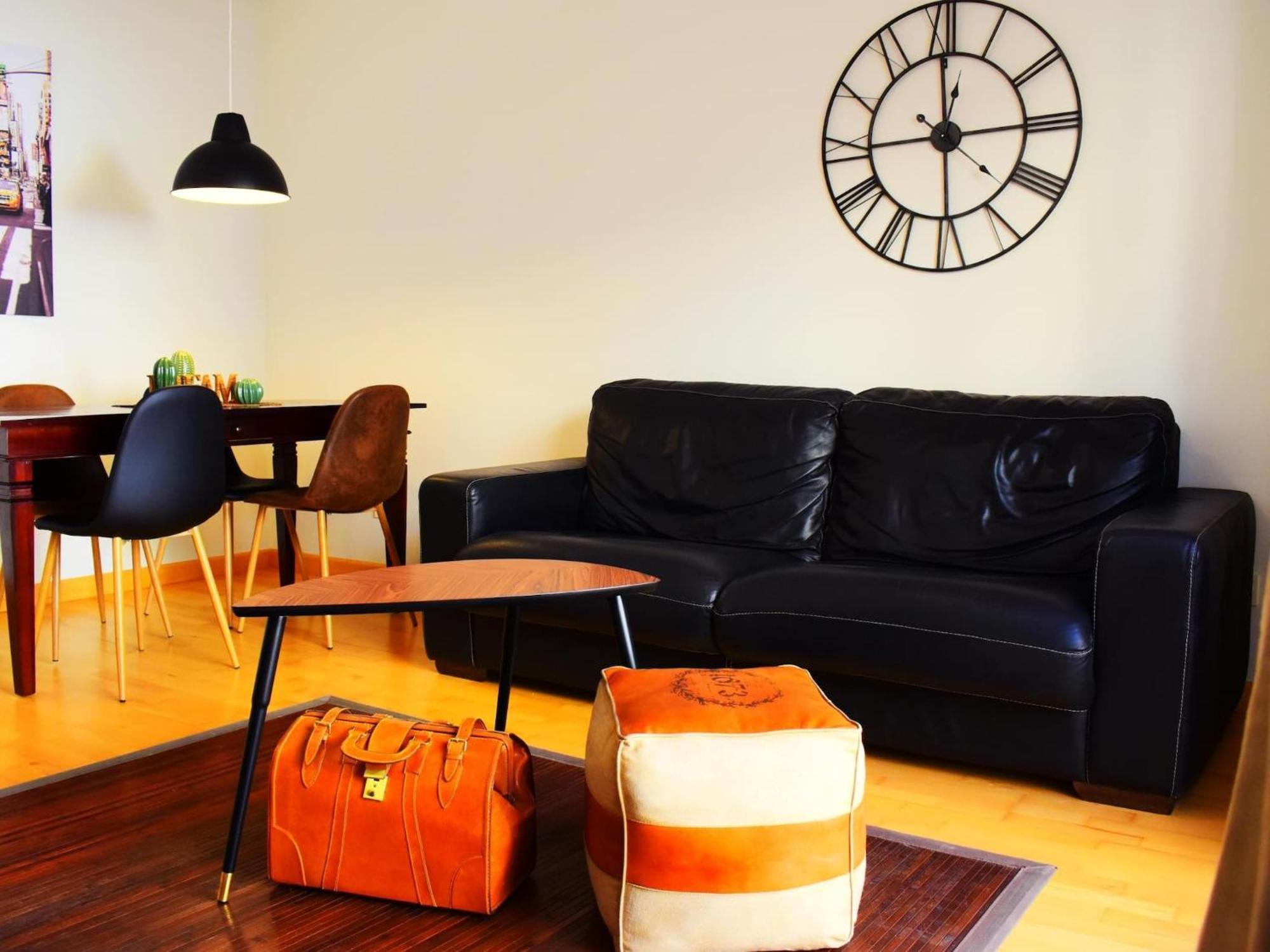Tranquilo Apartamento Cerca Del Centro Historico Malaga Luaran gambar