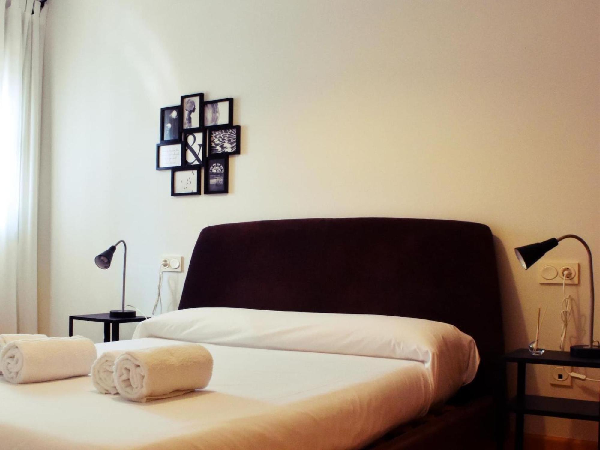 Tranquilo Apartamento Cerca Del Centro Historico Malaga Luaran gambar