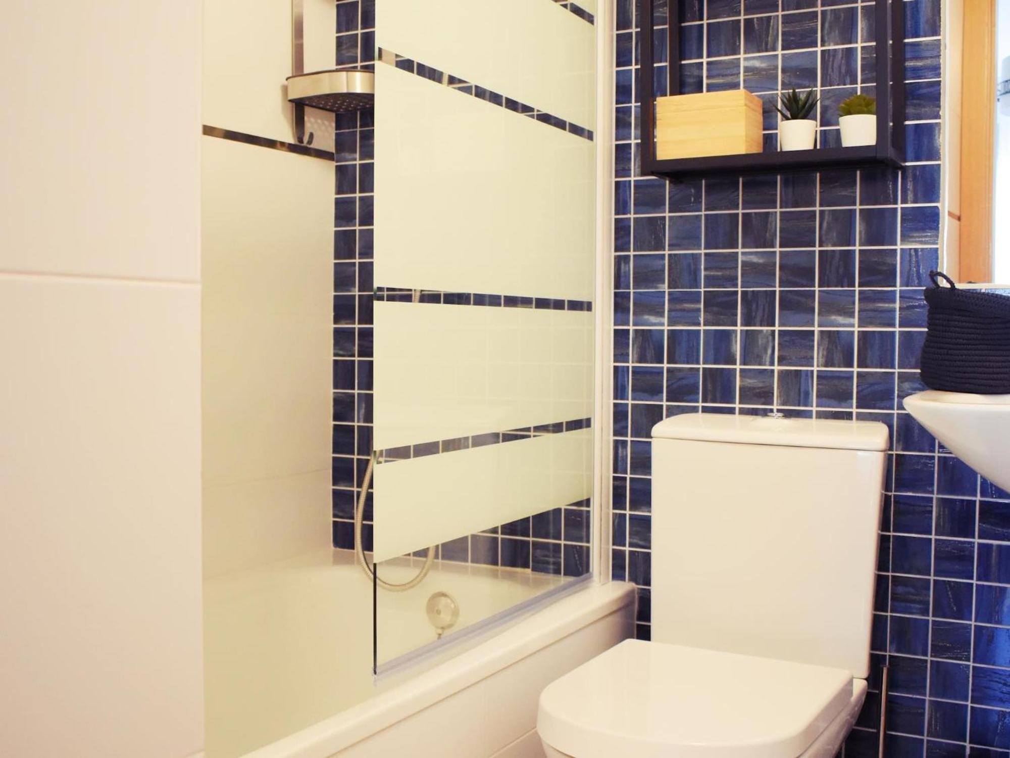 Tranquilo Apartamento Cerca Del Centro Historico Malaga Luaran gambar