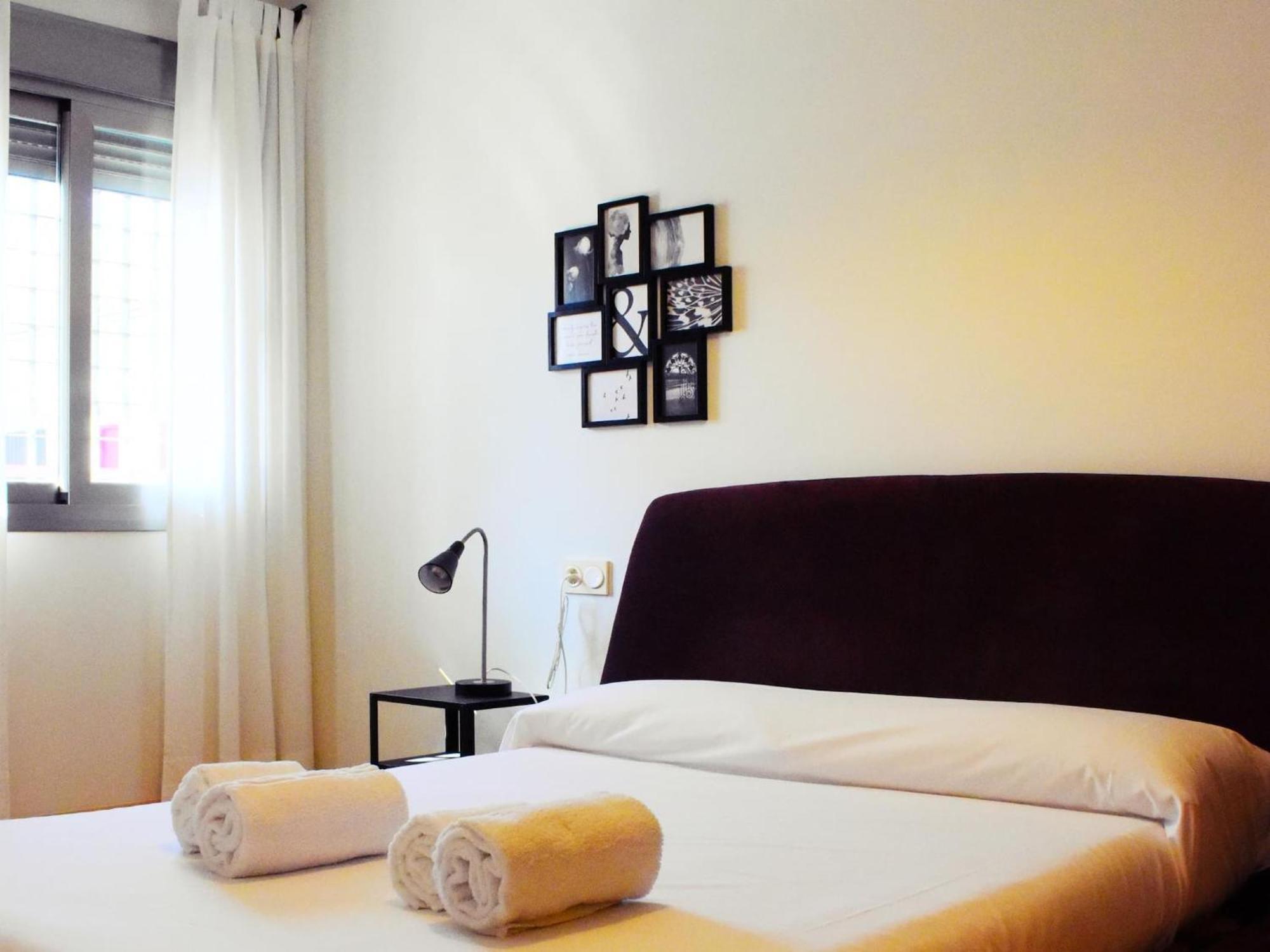 Tranquilo Apartamento Cerca Del Centro Historico Malaga Luaran gambar